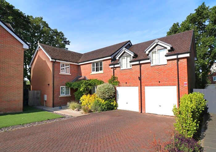 5 Bedroom Detached House For Sale In Maidman Place, Hedge End, SO30
