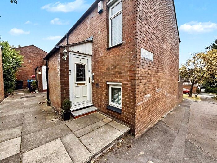 3 Bedroom Semi Detached House For Sale In Chapel Lane, Royton, Oldham, Greater Manchester, OL2