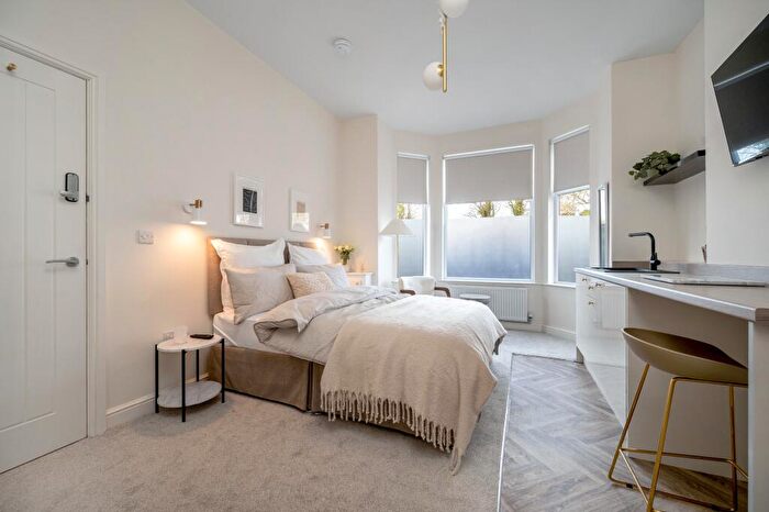 Studio To Rent In Room, Tamworth Road, NG10