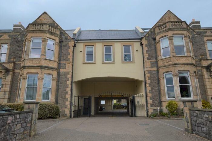 2 Bedroom Apartment To Rent In Clarence Road North, Weston-Super-Mare, BS23