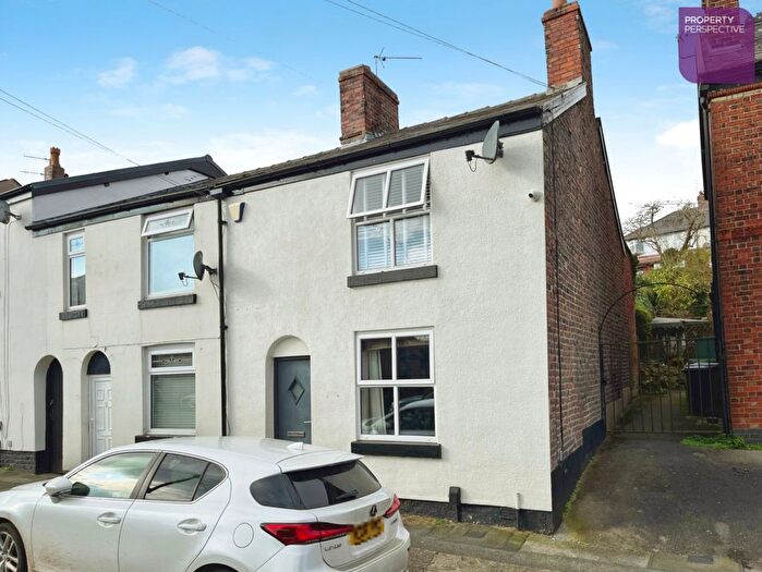 2 Bedroom End Of Terrace House For Sale In Crompton Road, Macclesfield, SK11