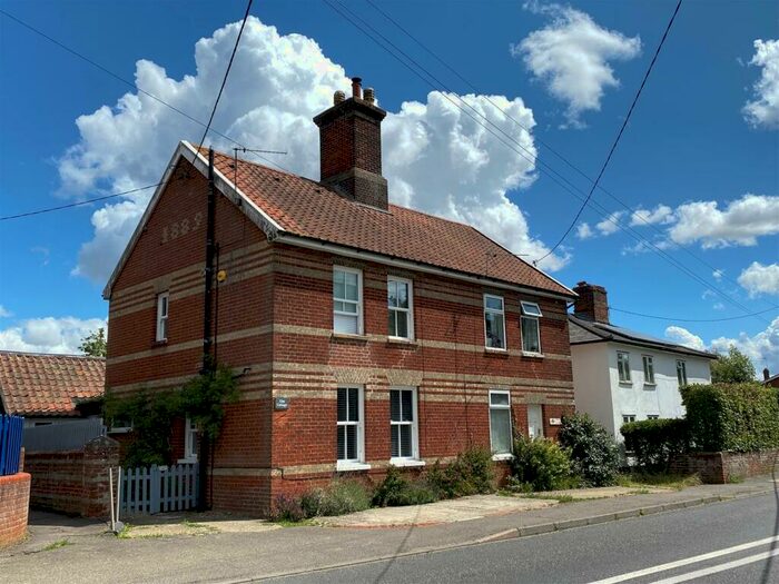 3 Bedroom Cottage For Sale In High Road, Great Finborough, Stowmarket, IP14