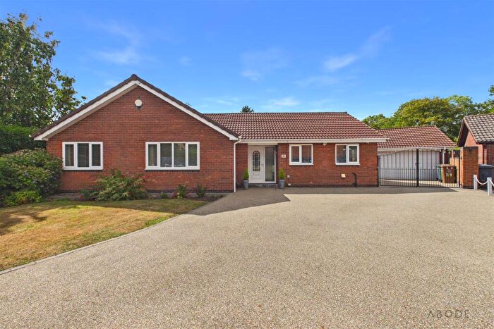 3 Bedroom Detached Bungalow For Sale In Rose Tree Lane, Newhall, Swadlincote, DE11