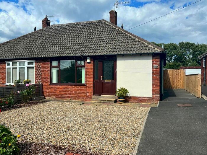 2 Bedroom Semi-Detached Bungalow To Rent In Coldyhill Lane, Newby, Scarborough, YO12