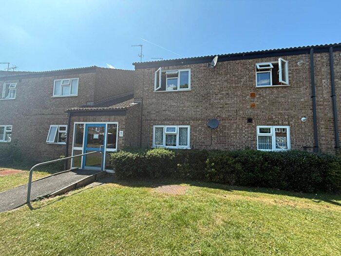 2 Bedroom Flat For Sale In Appleyard, Stanground, Peterborough, PE2