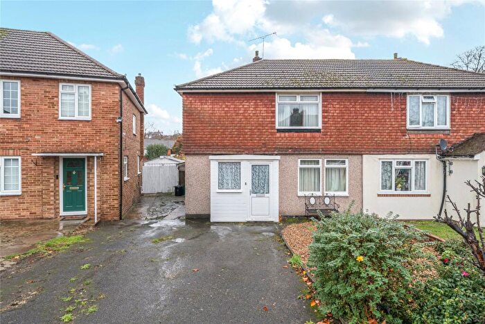 3 Bedroom Semi Detached House For Sale In Maxwell Gardens, Orpington, BR6