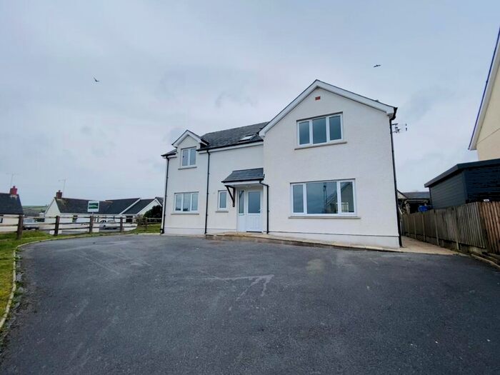 4 Bedroom House To Rent In Blaen Treweryll, Blaenffos, SA37