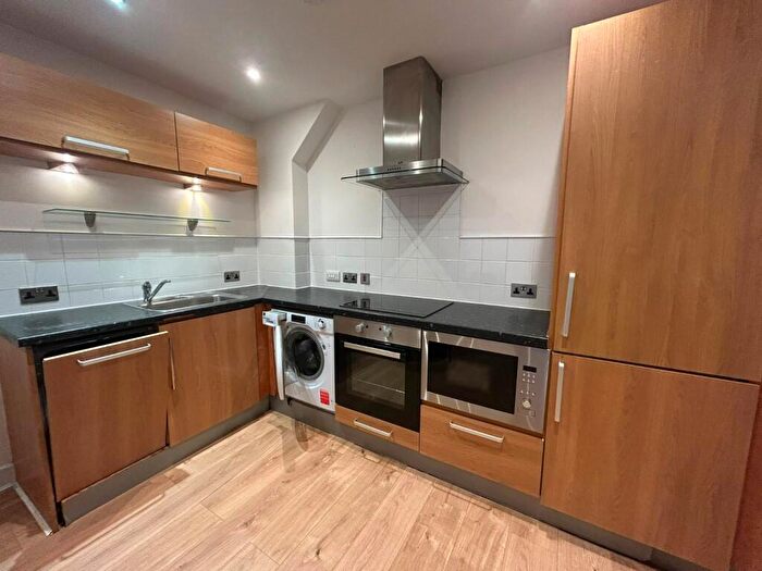 2 Bedroom Flat To Rent In Bluecoat House, North Sherwood Street, Nottingham, NG1