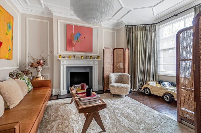 4 Bedroom Detached House To Rent In Priory Gardens, Highgate, Haringey, London, N6