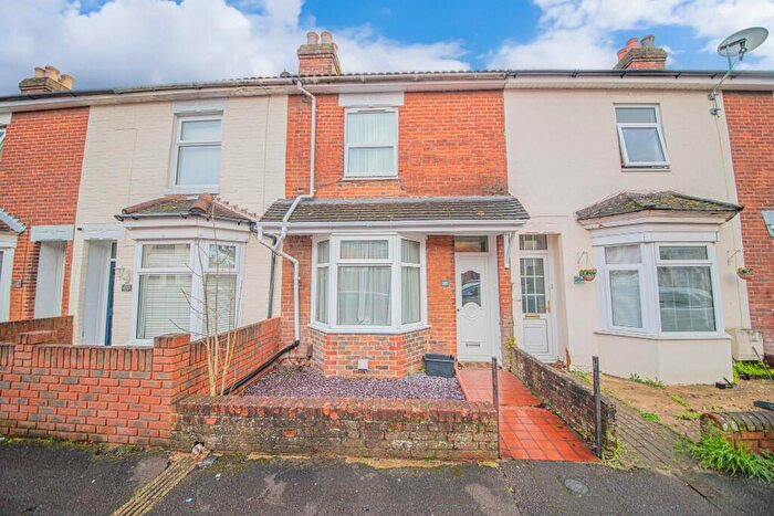 3 Bedroom Terraced House For Sale In High Street, Eastleigh, SO50