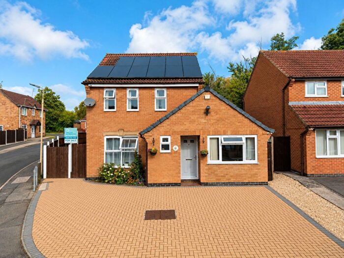 4 Bedroom Detached House For Sale In Woodborough Road, Leicester, LE5