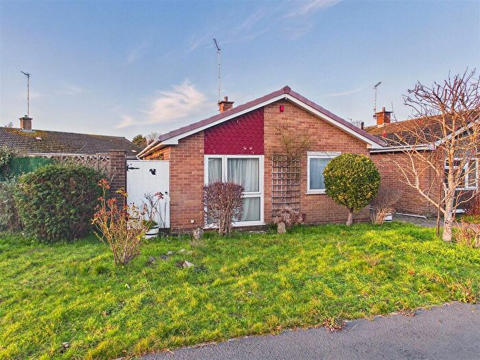 2 Bedroom Bungalow For Sale In Tranmere Grove, Brentry, Bristol, BS10