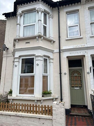 3 Bedroom House To Rent In Ashburnham Road, Southend : Online Enquiries Only, SS1