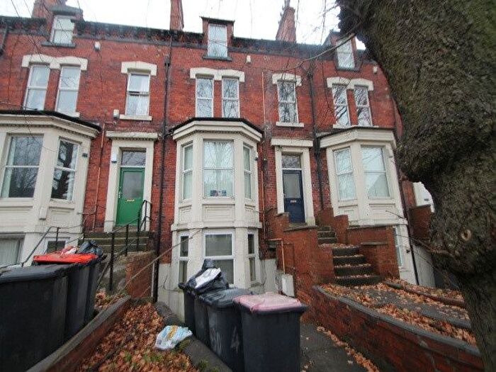 9 Bedroom Semi-Detached House To Rent In Cardigan Road, Leeds, LS6