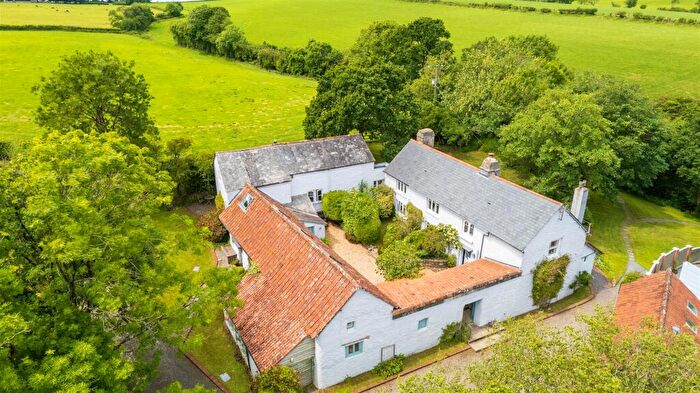 5 Bedroom Detached House For Sale In Monkleigh, Bideford, EX39