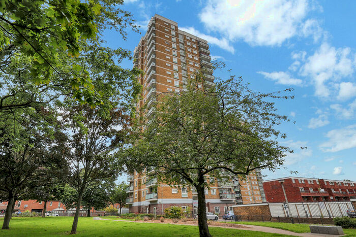 2 Bedroom Flat To Rent In Waverton House, Bow, E3