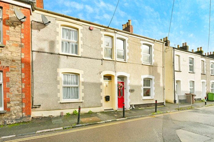 3 Bedroom Terraced House For Sale In Underwood Road, Plymouth, PL7