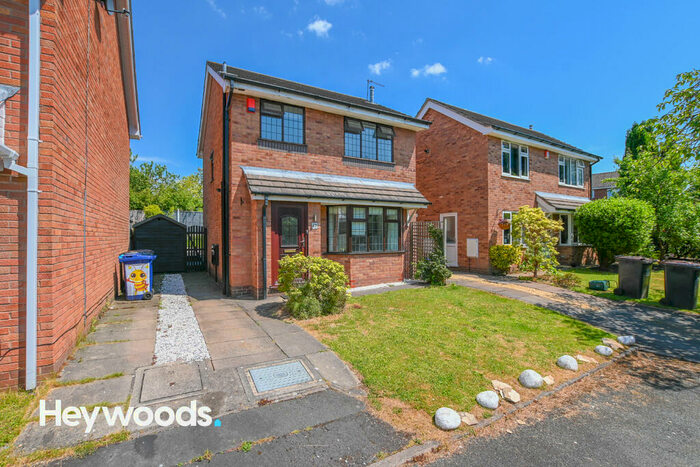 3 Bedroom Detached House To Rent In Rutherford Avenue, Westbury Park, Newcastle-under-Lyme, ST5