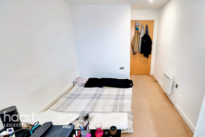 2 Bedroom Apartment For Sale In Navigation Street, Leicester, LE1
