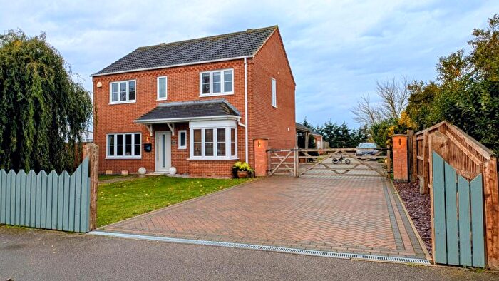4 Bedroom Detached House For Sale In Charlemont Drive, Manea, March, PE15