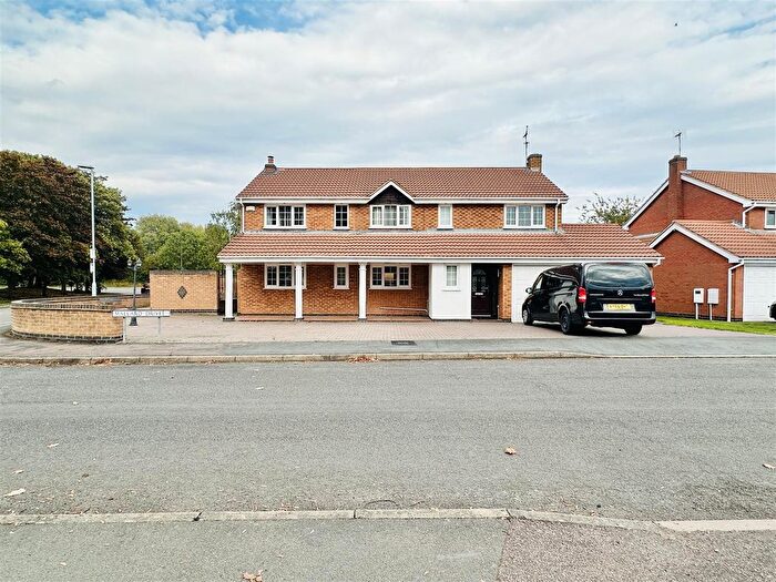 6 Bedroom Detached House For Sale In Mallard Drive, Syston, Leicester, LE7
