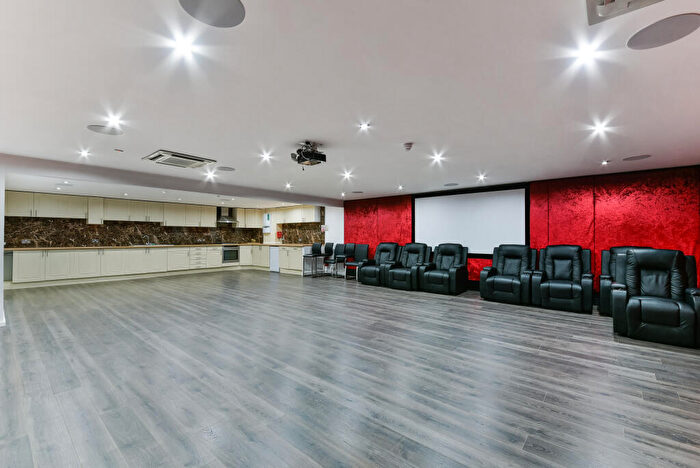 3 Bedroom Duplex For Sale In Eden Lodges, Manor Road, Chigwell, Essex, IG7