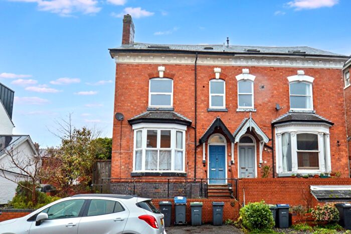 4 Bedroom Block Of Flats For Sale In Prospect Road, Moseley, Birmingham, B13