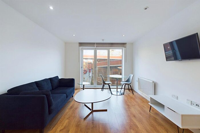 1 Bedroom Flat To Rent In Headstone Road, Harrow, HA1