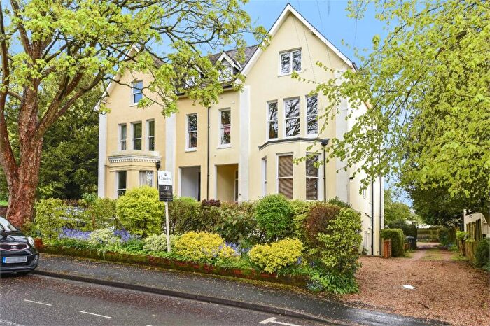 1 Bedroom Flat For Sale In Christchurch Road, Winchester, Hampshire, SO23