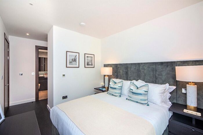 2 Bedroom Flat To Rent In The Residences, Nine Elms, London, SW11