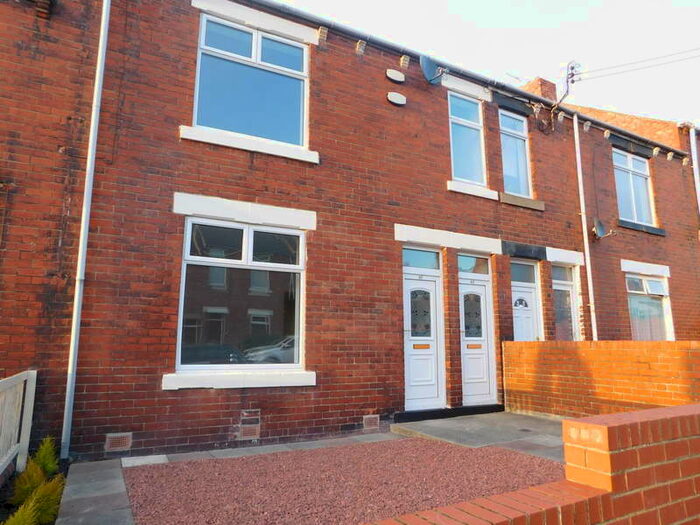 2 Bedroom Ground Flat To Rent In Mitchell Street, Birtley, Chester Le Street, DH3