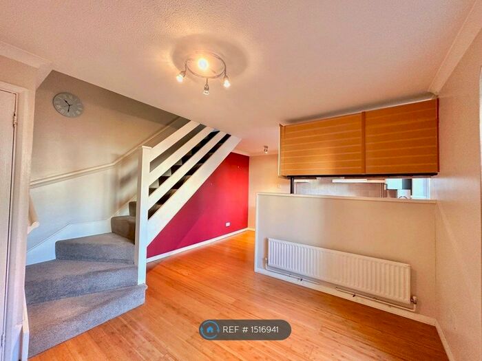 1 Bedroom End Of Terrace House To Rent In Virginia Close, New Malden, KT3