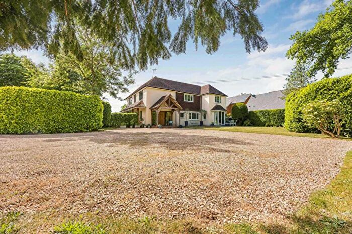 5 Bedroom Detached House For Sale In Tanners Lane, Chalkhouse Green, RG4