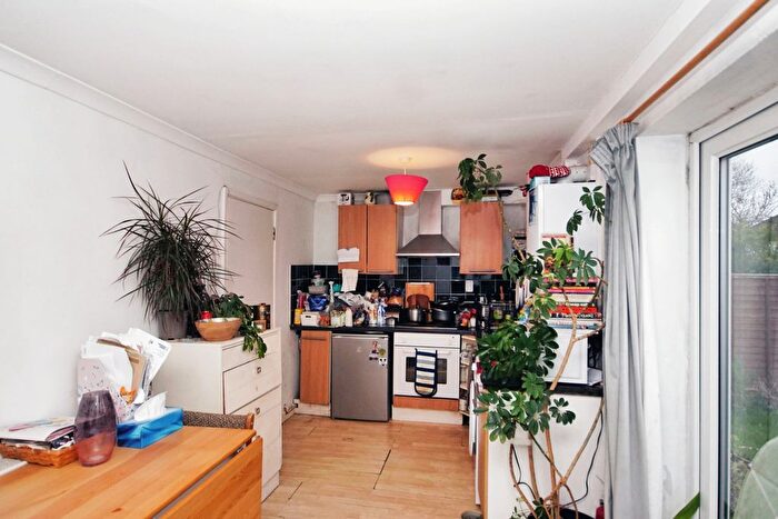 1 Bedroom Flat For Sale In Hottom Gardens, Bristol, Somerset, BS7