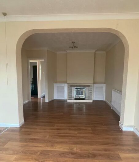 2 Bedroom Terraced House To Rent In Victoria Avenue, Grays, RM16