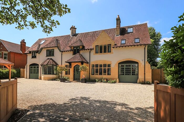 7 Bedroom Detached House For Sale In Bouverie Avenue South, Salisbury, Wiltshire, SP2