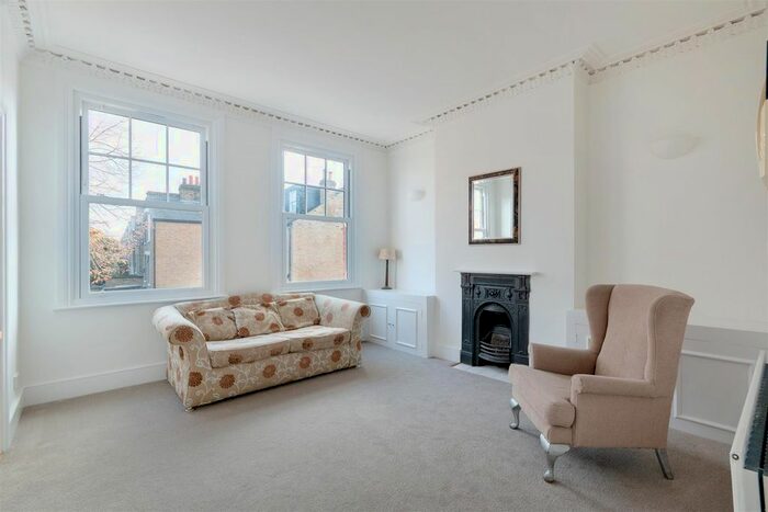 1 Bedroom Flat To Rent In Abbeville Road, London, SW4