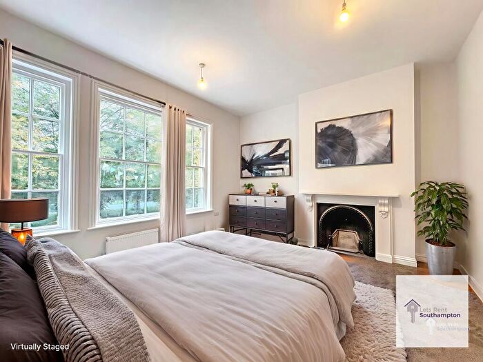 1 Bedroom Flat To Rent In Cherry Tree House, The Avenue, SO17