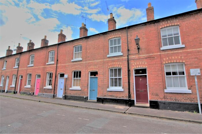 2 Bedroom Terraced House To Rent In Albion Place, Chester, CH1