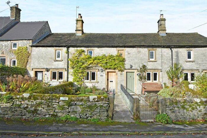 2 Bedroom Cottage For Sale In Home Cottage, Middleton-By-Youlgrave, DE45