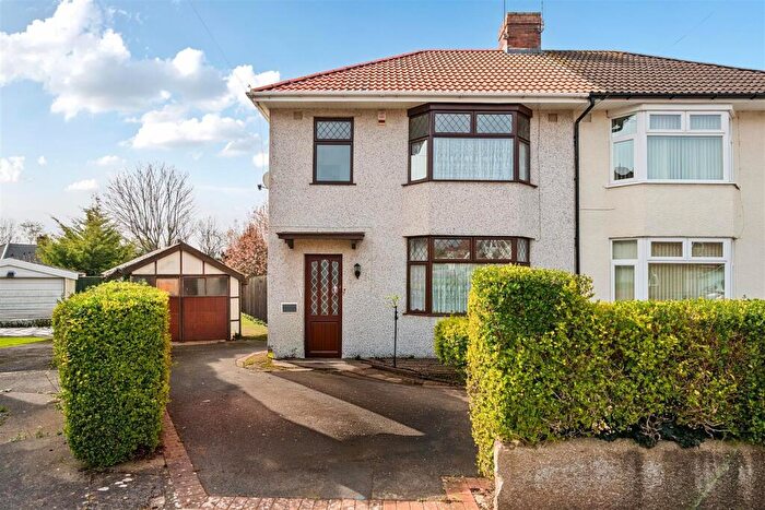 3 Bedroom Semi Detached House For Sale In Dennor Park, Bristol, BS14