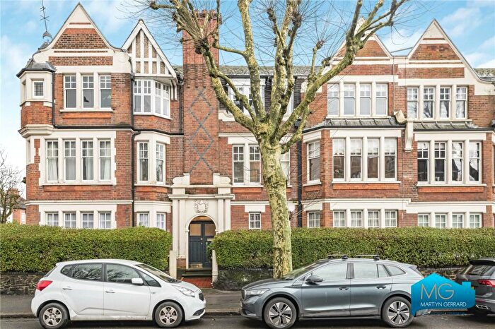 2 Bedroom Apartment To Rent In Fortis Green, Muswell Hill, London, N10