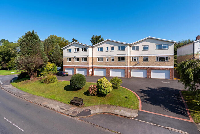 2 Bedroom Apartment For Sale In Ffordd Las, Radyr, Cardiff, CF15