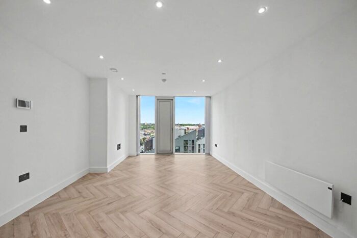 2 Bedroom Apartment For Sale In Bankside Boulevard, Greengate, Manchester, M3