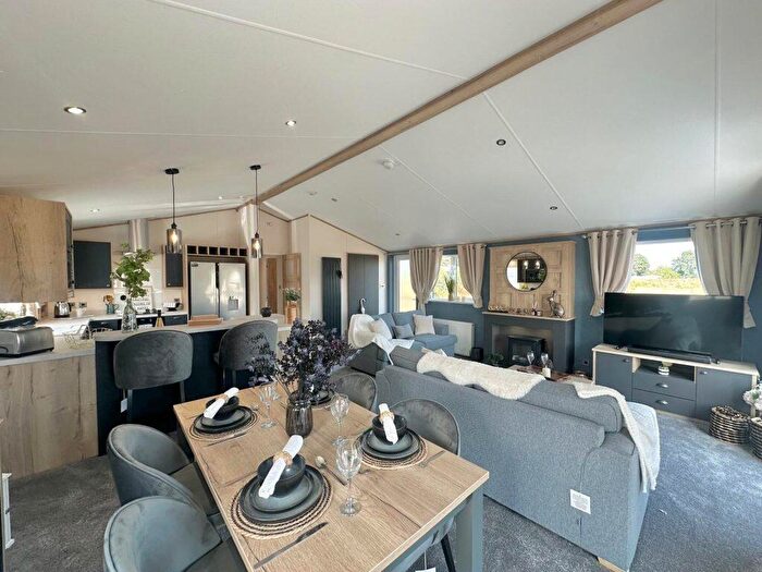 2 Bedroom Park Home For Sale In Broadland Sands Holiday Park – Suffolk, NR32