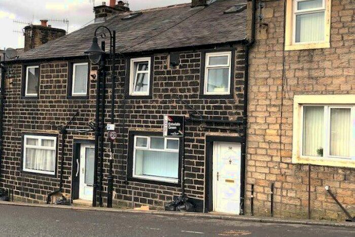 2 Bedroom Property To Rent In Spring Lane, Colne, BB8