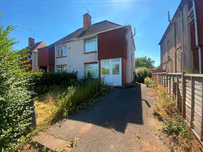 3 Bedroom Property To Rent In Cedar Avenue, Worcester, WR4