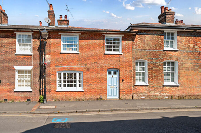 3 Bedroom Terraced House For Sale In Colebrook Street, Winchester, Hampshire, SO23