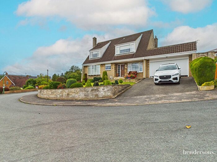 4 Bedroom Detached House For Sale In Ridge Lane, Whitby, YO21