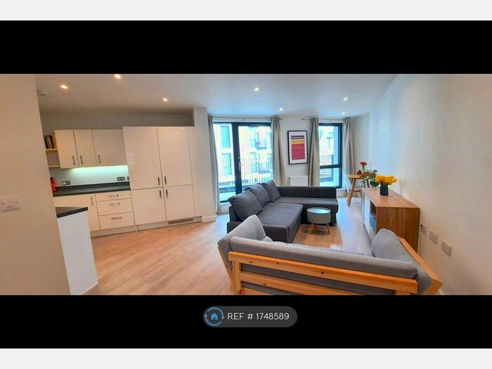 2 Bedroom Flat To Rent In Taylor House, London, E17